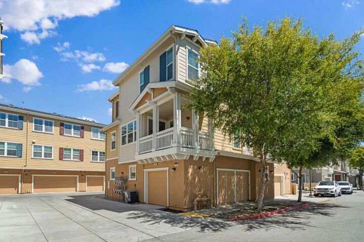 Property Photo: 641 Turnbuckle Drive 1701 CA 94063
