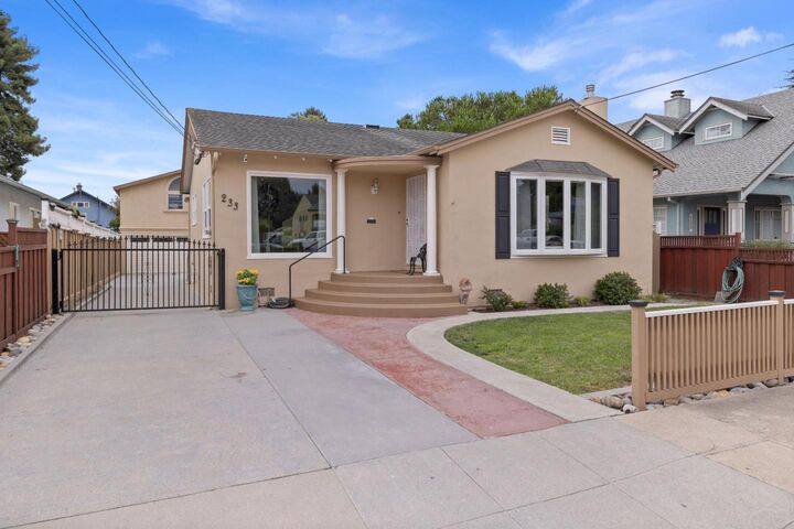 233 Rigg Street  Santa Cruz CA 95060 photo