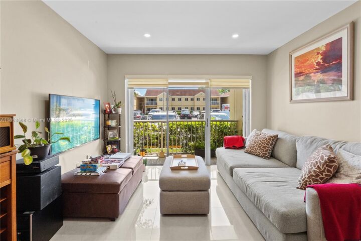 Property Photo:  13810 SW 112th St 102  FL 33186 