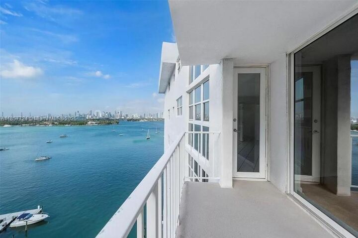 1228 West Ave 1415  Miami Beach FL 33139 photo