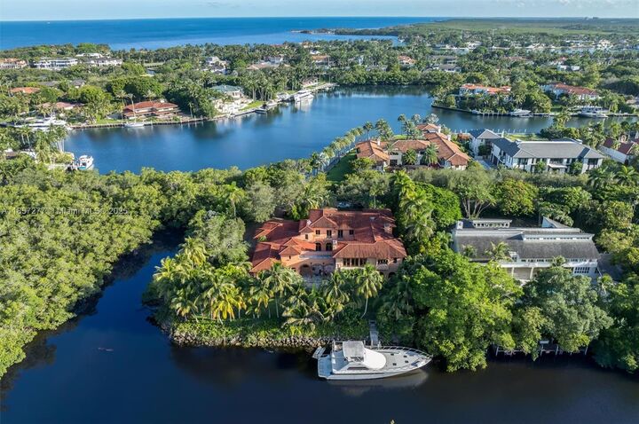 Property Photo: 221 Casuarina Concourse FL 33143
