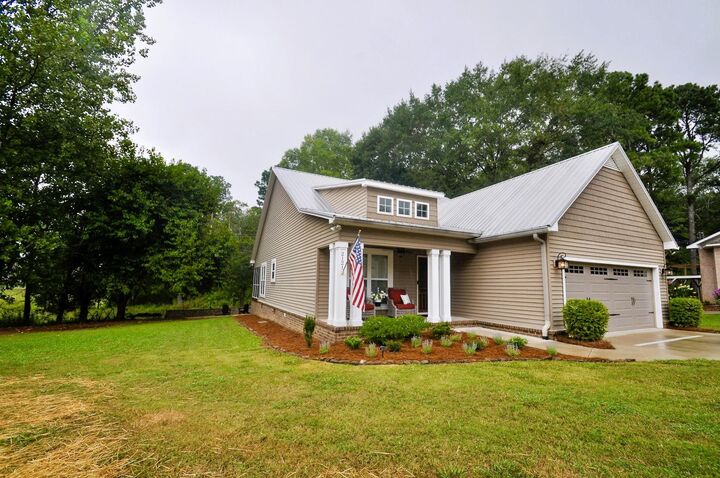 Property Photo:  2121 Dialsdale Dr  AL 35055 - CULLMAN 