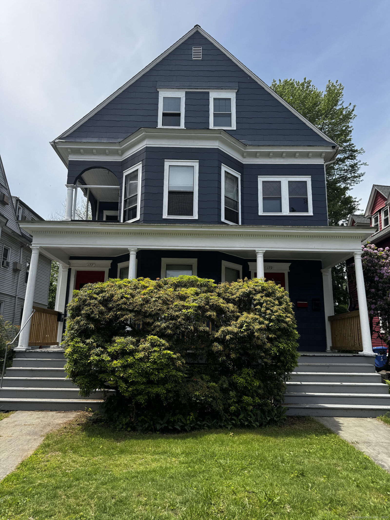 Property Photo:  177 Sisson Avenue  CT 06105 