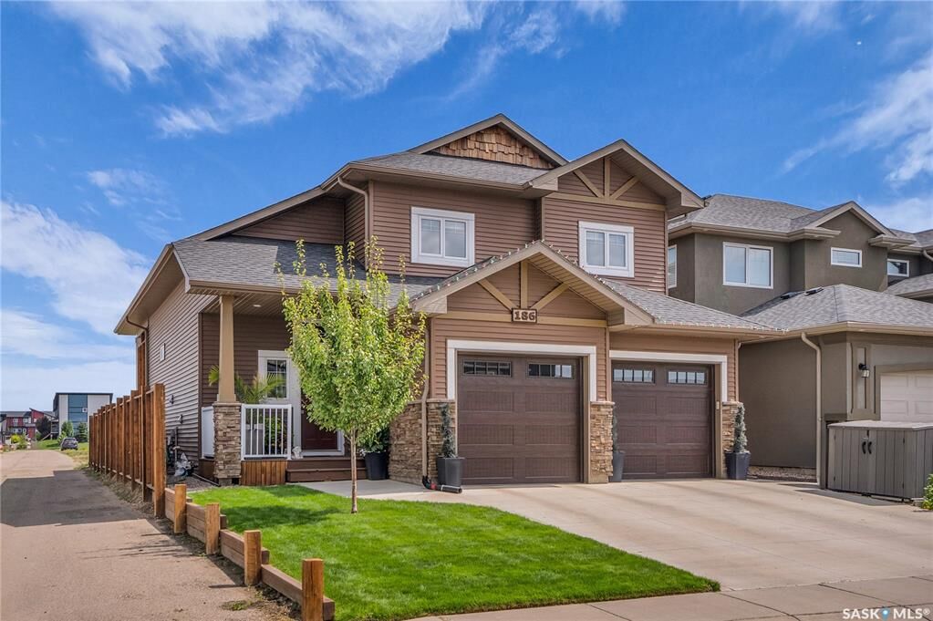 Property Photo: 186 Boykowich Bend SK S7W 0R4