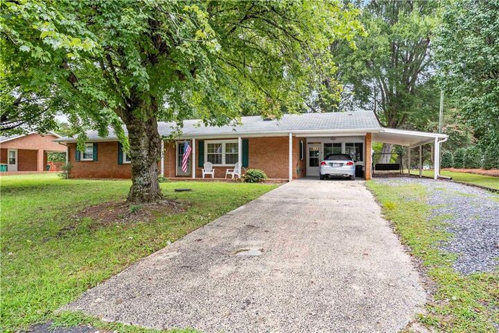 Property Photo:  3805 Littlebrook Drive  NC 27012 