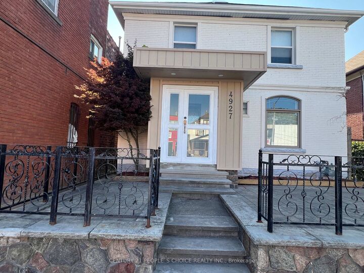 Property Photo: 4927 Victoria Avenue ON L2E 4C7