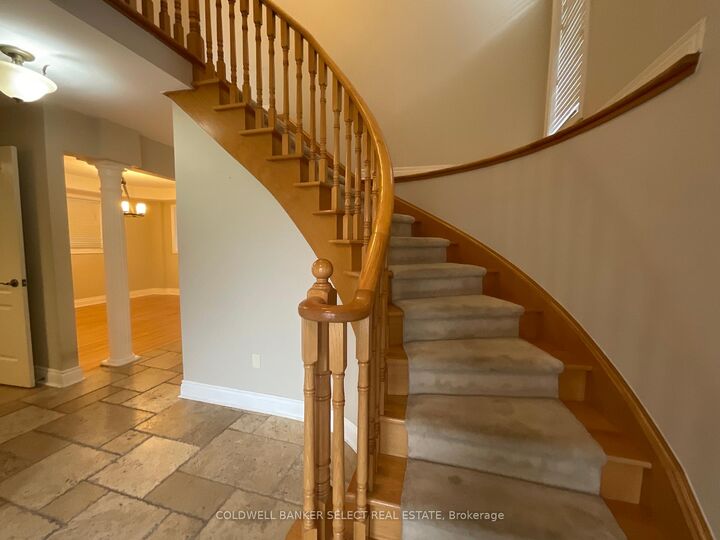 Photo de la propriété:  11 Shangrila Terrace  ON L7E 2N2 