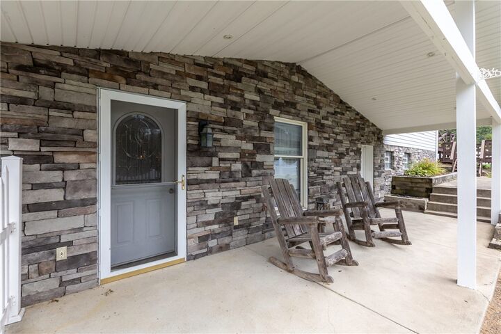 Property Photo:  502 Herminie Rd  PA 15637 