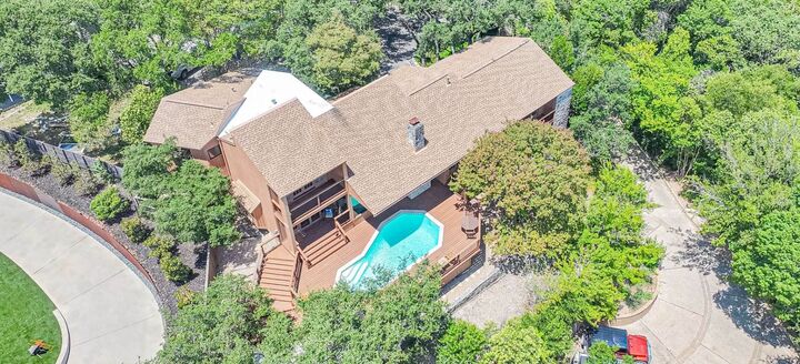 1239 Spyglass Drive  Austin TX 78746 photo