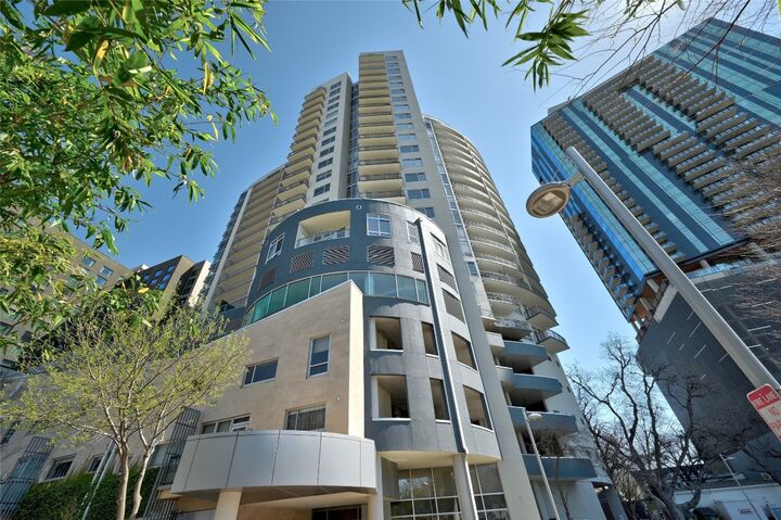 Property Photo: 603 Davis Street 1011 TX 78701