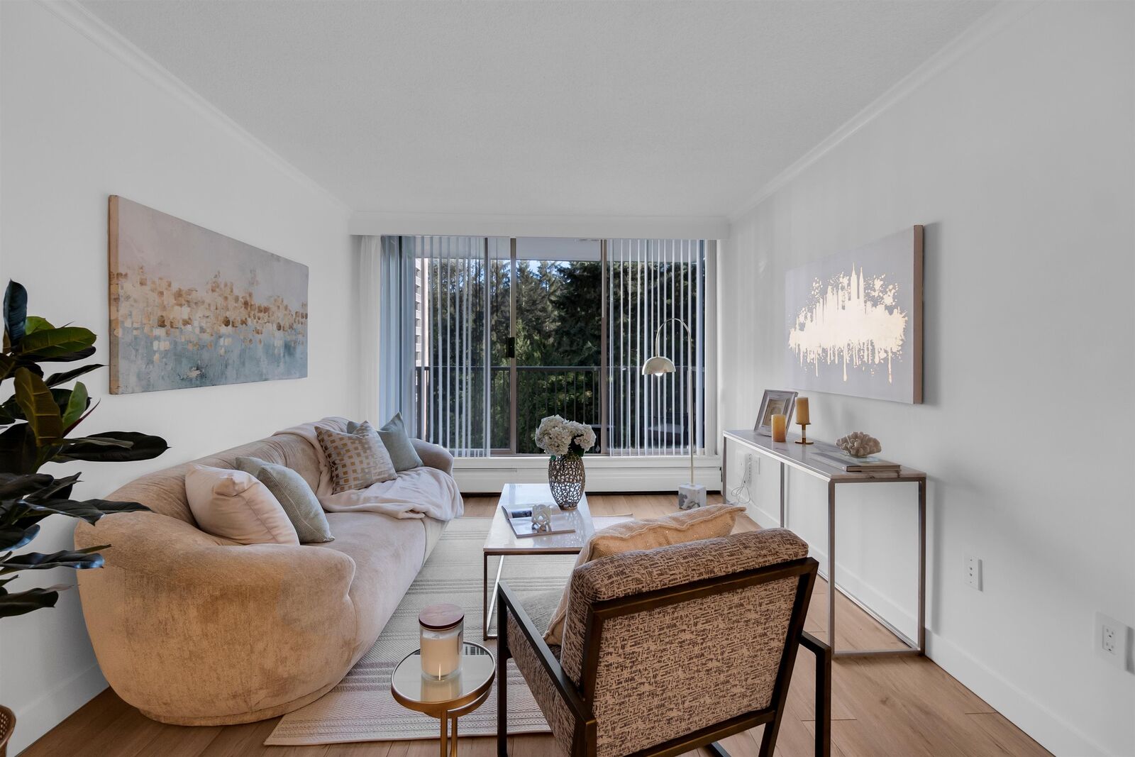 Property Photo: 2004 Fullerton Avenue 807 BC V7P 3G8