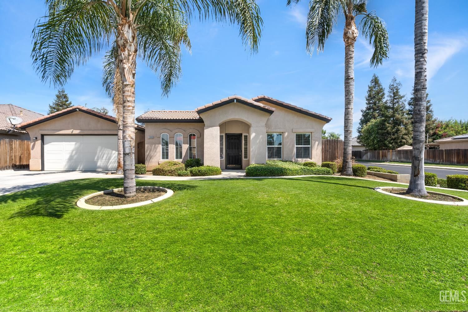 Property Photo: 10000 Copa Cabana Court CA 93312