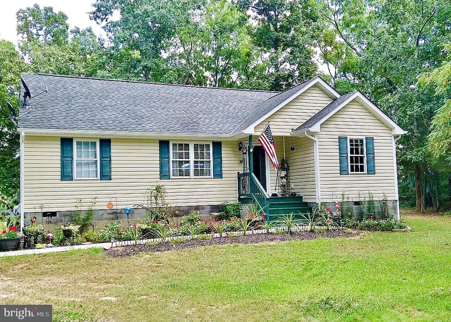 Property Photo:  219 Mill Stream Avenue  VA 23177 