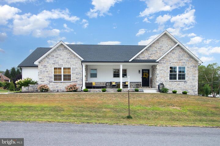 Property Photo:  300 Nelson Terrace  PA 17061 