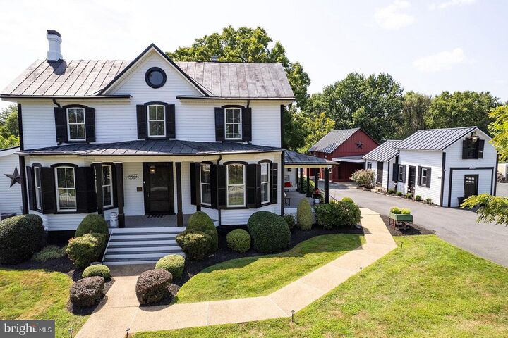 Property Photo:  20857 Ashburn Road  VA 20147 