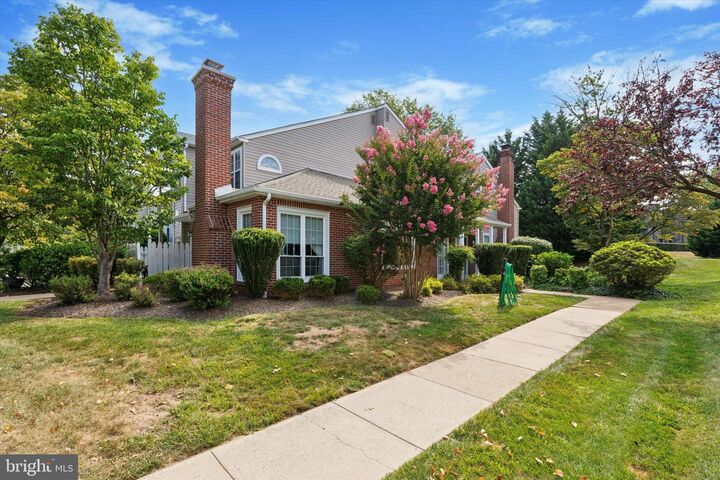 Property Photo:  806 Beacon Hill Drive  PA 18966 