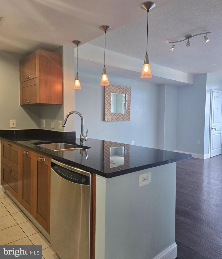 Property Photo:  2451 Midtown Avenue 821  VA 22303 