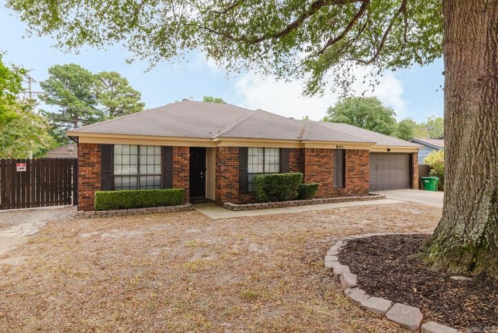 Property Photo: 801 Lindy Cove AR 72022