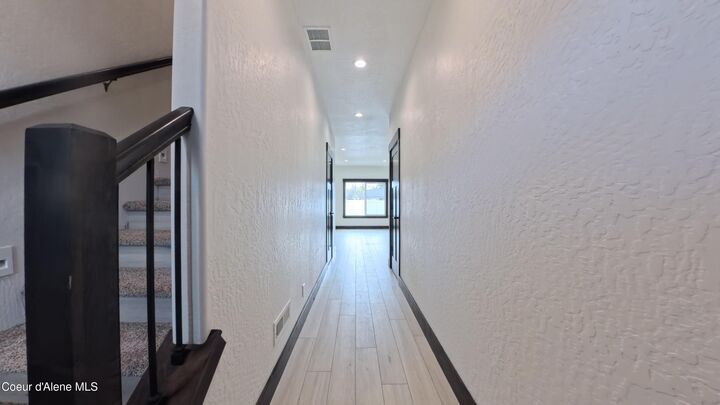 Property Photo:  198 E Lobo Loop  ID 83835 