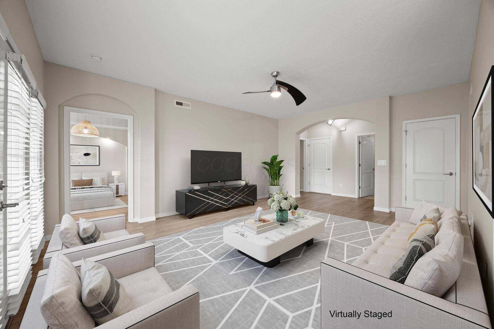 Property Photo:  5901 Blackbird Way  OH 43035 