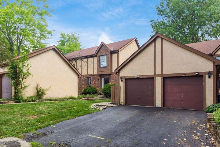 Property Photo: 5186 Canon Ridge Court OH 43230