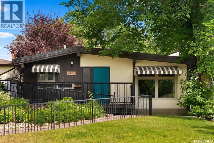 Photo de la propriété: 2411 Athol Street SK S4T 3G6