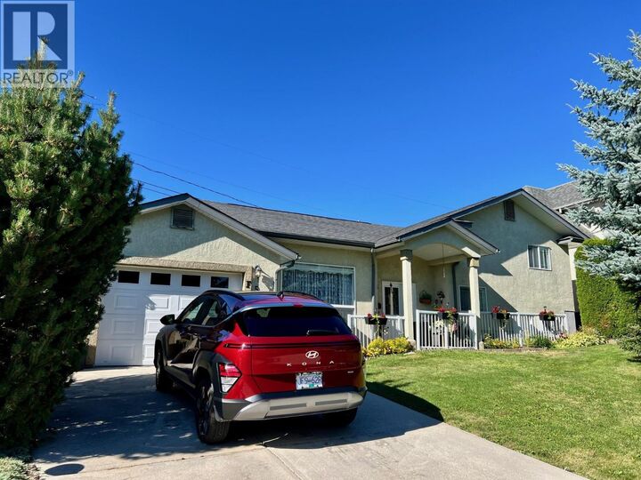 Property Photo:  515F 20th Avenue South  BC V0B 1G1 