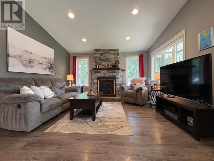 Property Photo:  1702 Sunset Dr  ON P9A 2V1 