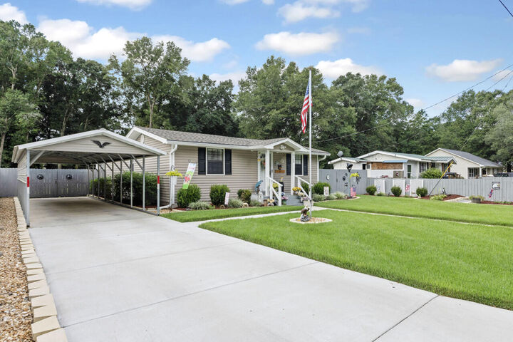 Property Photo:  6309 Matador Street  FL 32583 