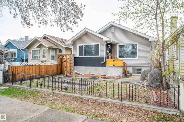 Property Photo: 11635 97 Street NW AB T5G 1Y1