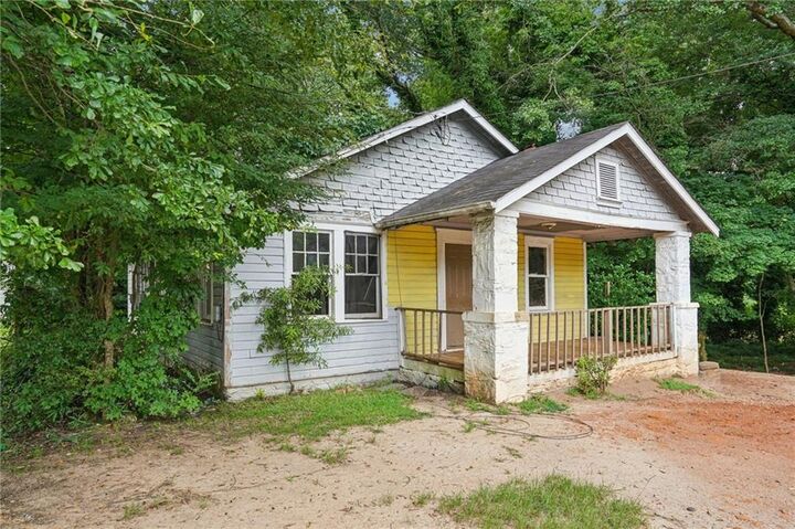 Property Photo:  2096 Fairburn Road SW  GA 30331 