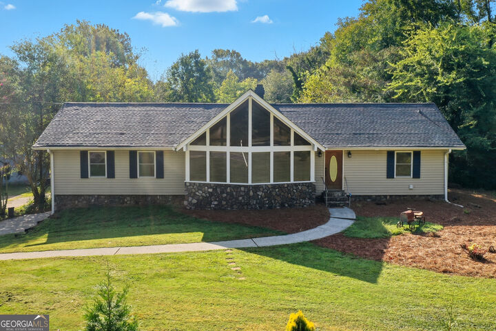 Property Photo: 6306 Putnam Ford Drive GA 30189