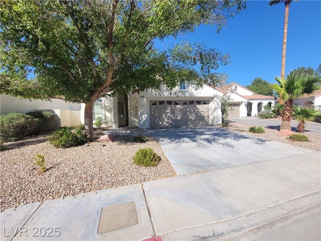 Property Photo: 1876 Stablegate Avenue NV 89012