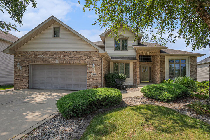 Property Photo:  2550 Howard Castle Drive  IN 46311 
