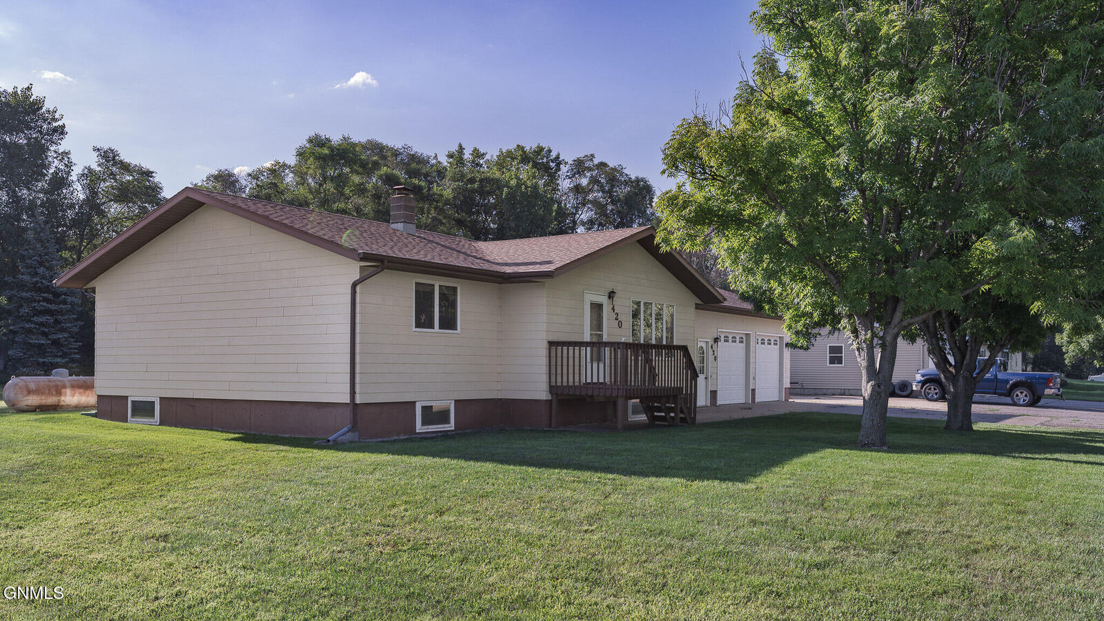 Property Photo:  420 Hwy 49 N  ND 58523 
