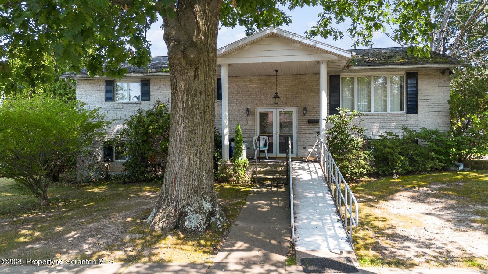 Property Photo: 915 Johns Drive PA 18507