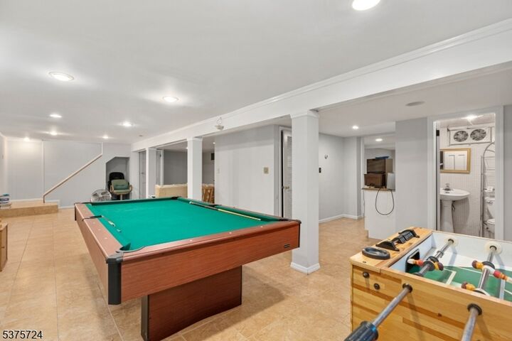 Property Photo:  68 Alden Rd  NJ 07652 