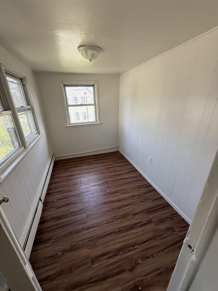 Property Photo: 133 West 20th St NJ 07002