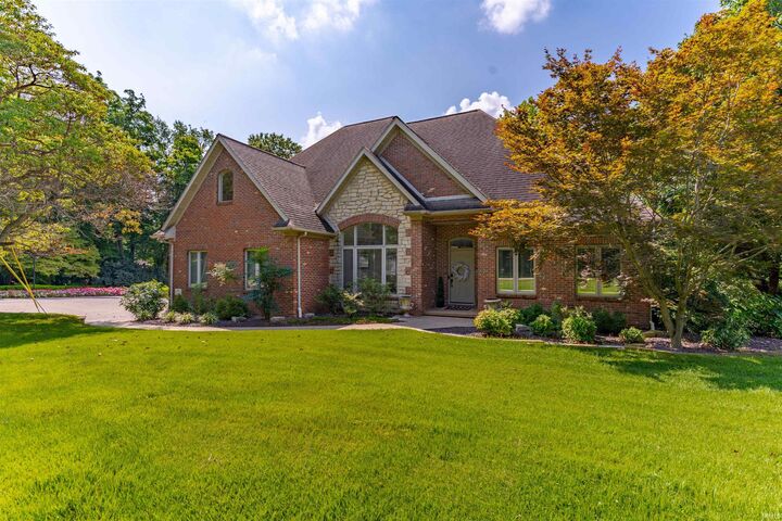Property Photo:  701 Cobblestone Drive  IN 47715 