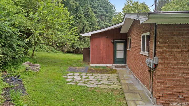 Property Photo:  210 Augusta Drive 2  NY 12533 