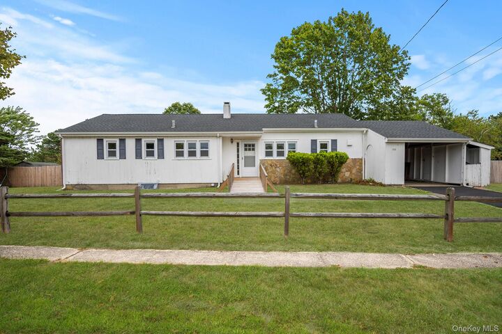 700 Hamilton Avenue  Westhampton Beach NY 11978 photo