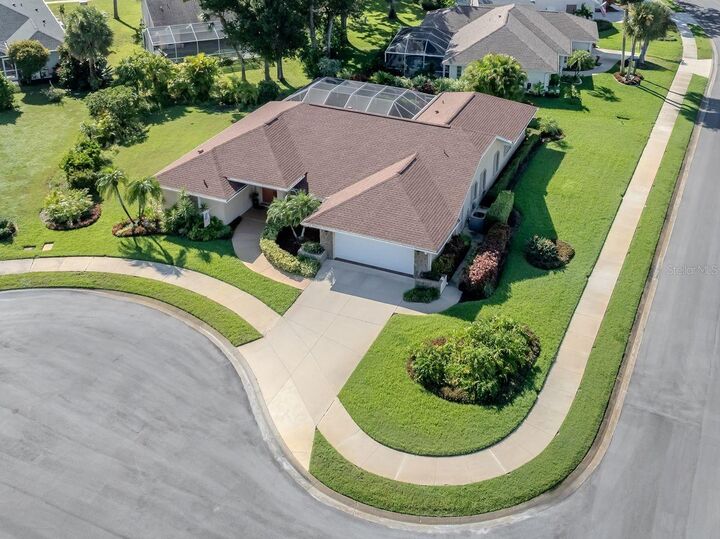 Property Photo:  534 Silk Oak Drive  FL 34293 