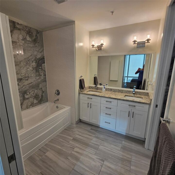 Property Photo: 150 E Robinson Street 2409 FL 32801