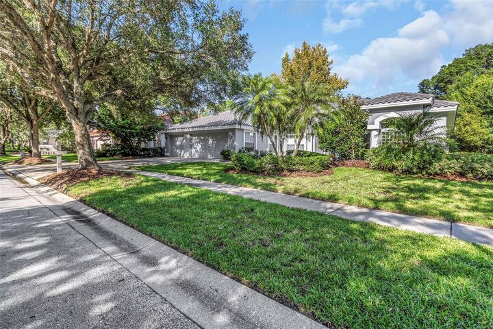Property Photo:  17818 Hickory Moss Place  FL 33647 