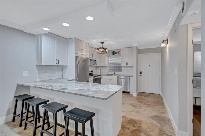 Property Photo: 116 Vista Hermosa Circle 106C FL 34242