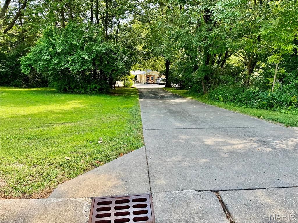 Property Photo:  132 Edding Lane  IL 62208 