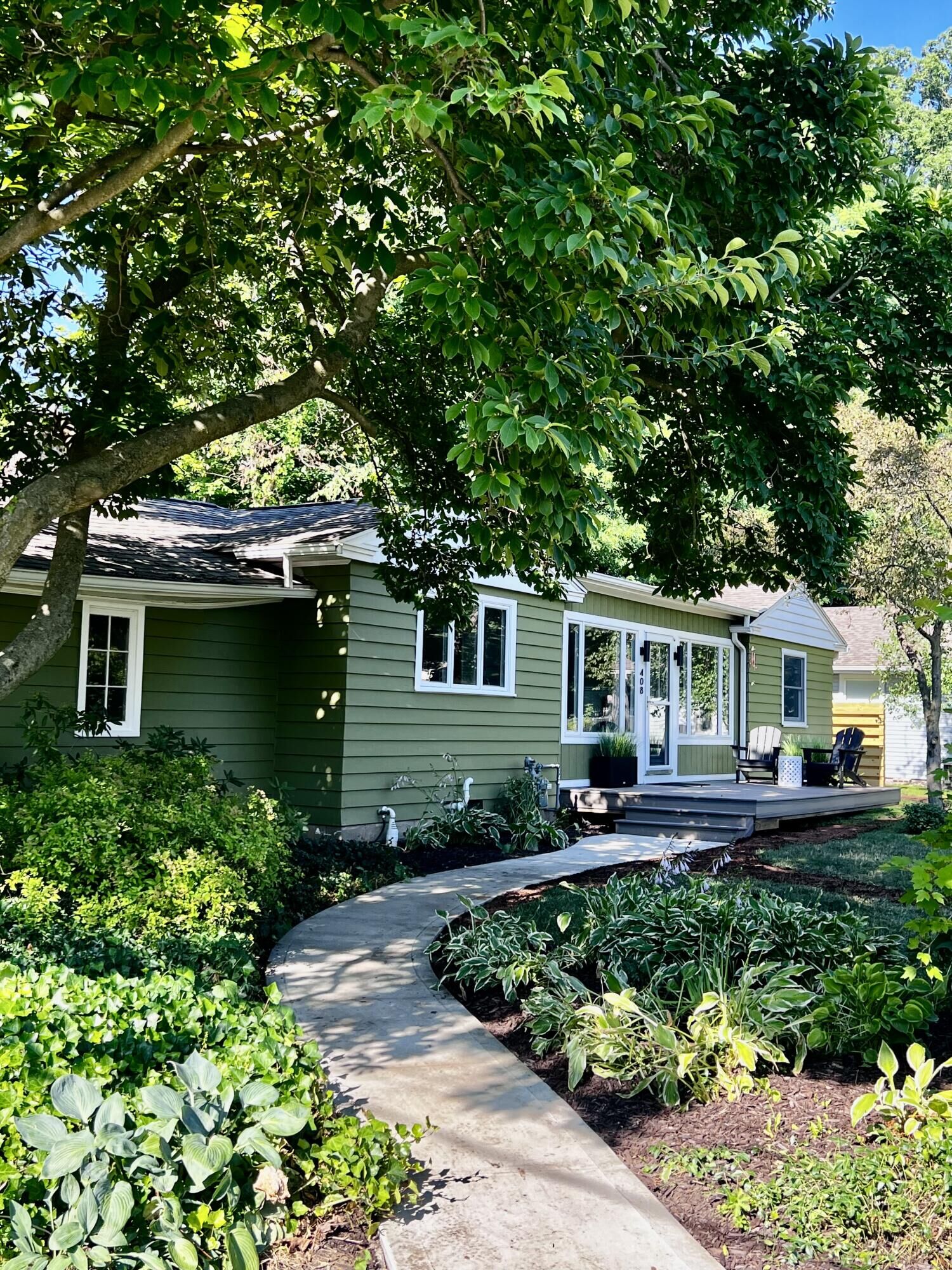 Property Photo:  408 Mason Street  MI 49453 