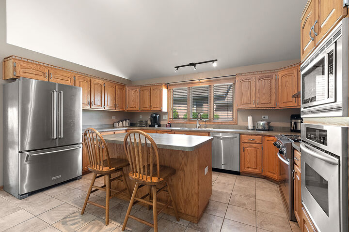 Property Photo:  8542 Monaghan Drive  IL 60487 