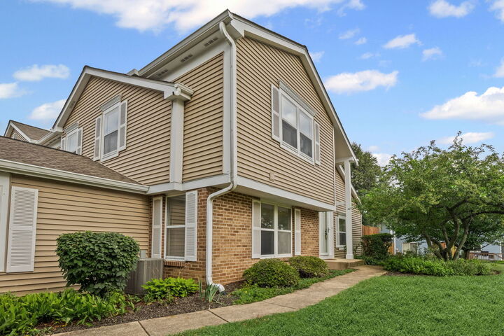 Property Photo: 0N691 Bedford Lane IL 60190