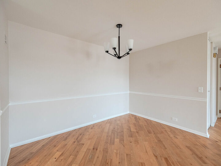 Property Photo: 530 Shorely Drive 204 IL 60010